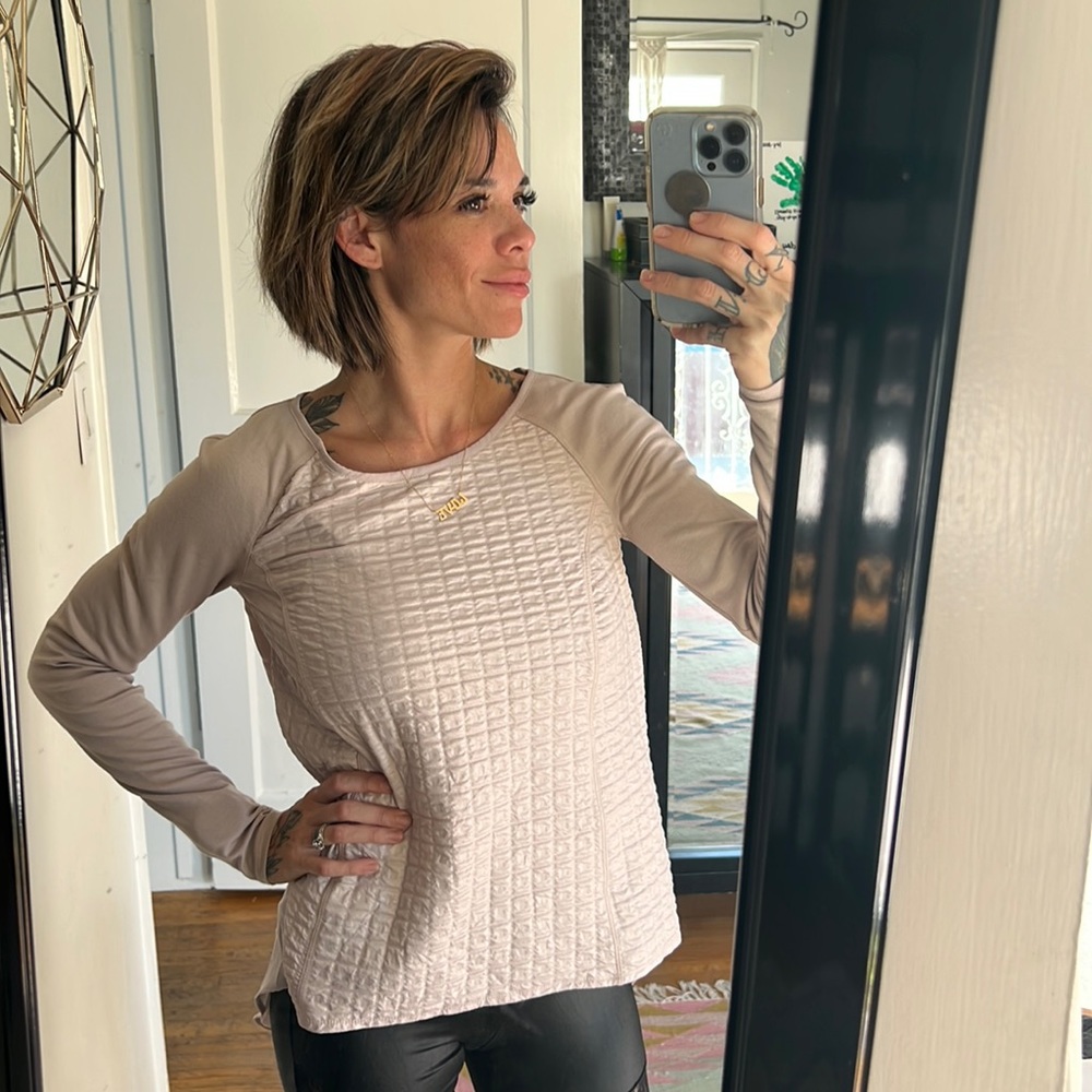 Simply Vera Wang long sleeve flow top